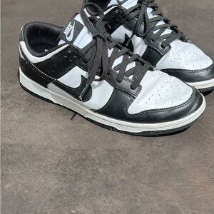 Nike Men’s dunks low - size 11.5